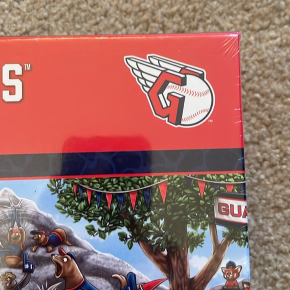 Cleveland Guardians “Game Day At The Zoo” 500 Piece Puzzle - Picture 4 of 10